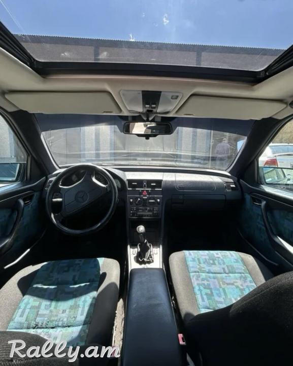 Վաճառվում է c180 լավ վիճակում։ 