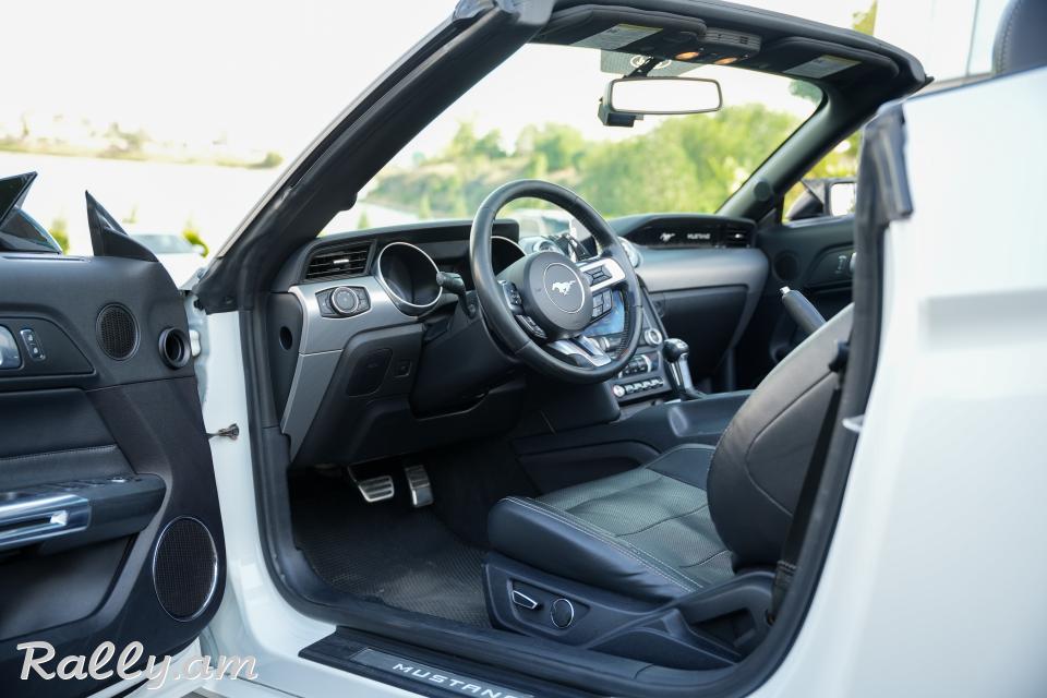 Ford Mustang кабриолет Аренда Авто Прокат Rent a car Ավտոմեքենաների վարձույթ Օրավարձով Ավտովարձույթ