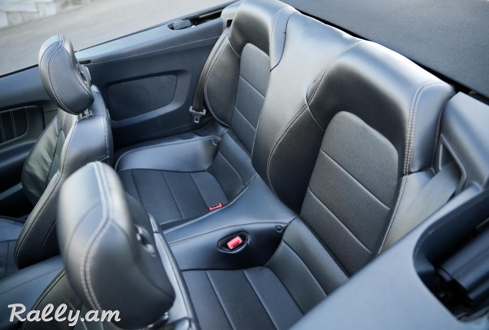 Ford Mustang кабриолет Аренда Авто Прокат Rent a car Ավտոմեքենաների վարձույթ Օրավարձով Ավտովարձույթ