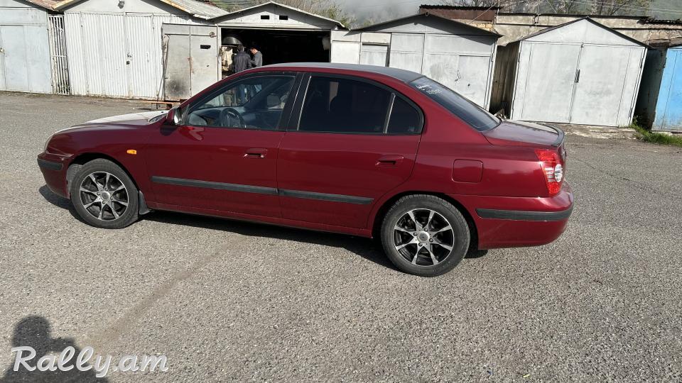Hyunda Elantra