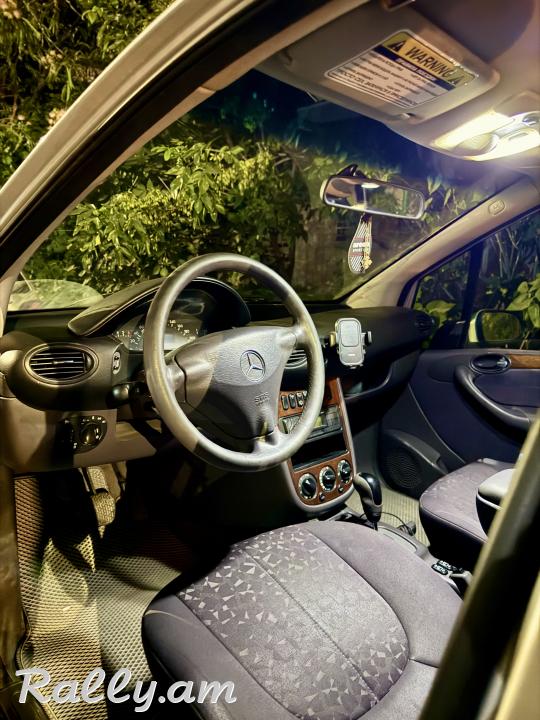Продаю свой любимый Mercedes-Benz A-Class, 2003 года выпуска.