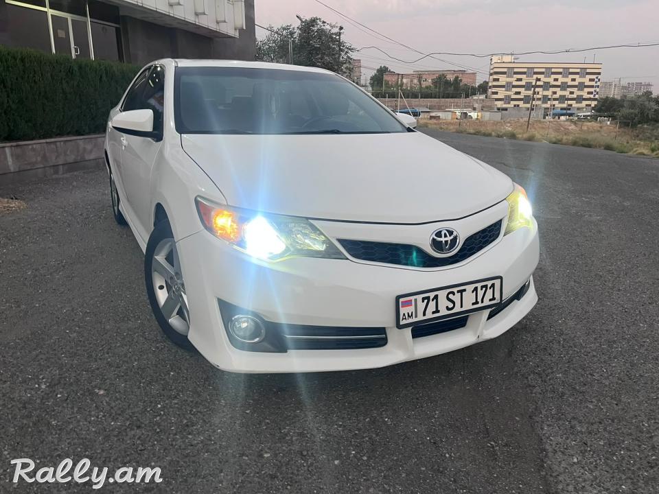 Toyota Camry V50 2013
