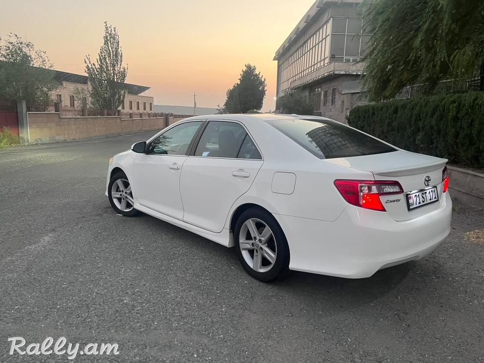 Toyota Camry V50 2013