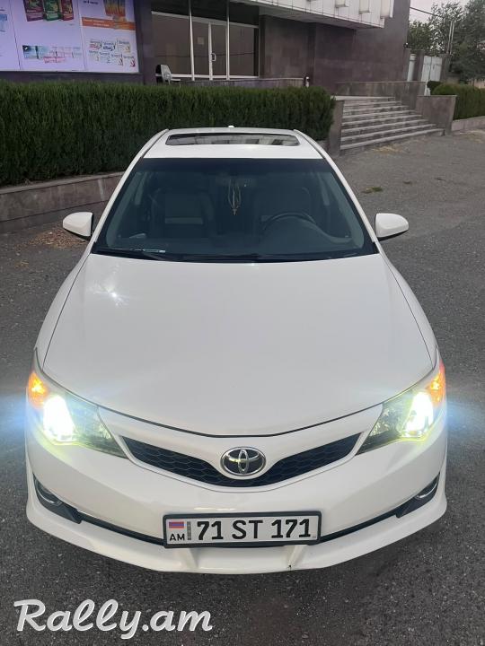 Toyota Camry V50 2013