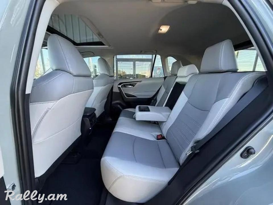 Used 2023 Toyota RAV4 XLE Premium Clean