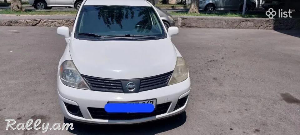 Nissan Versa, 1.6 л., 2011 г., газ - СРОЧНО