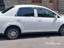 Nissan Versa, 1.6 л., 2011 г., газ - СРОЧНО