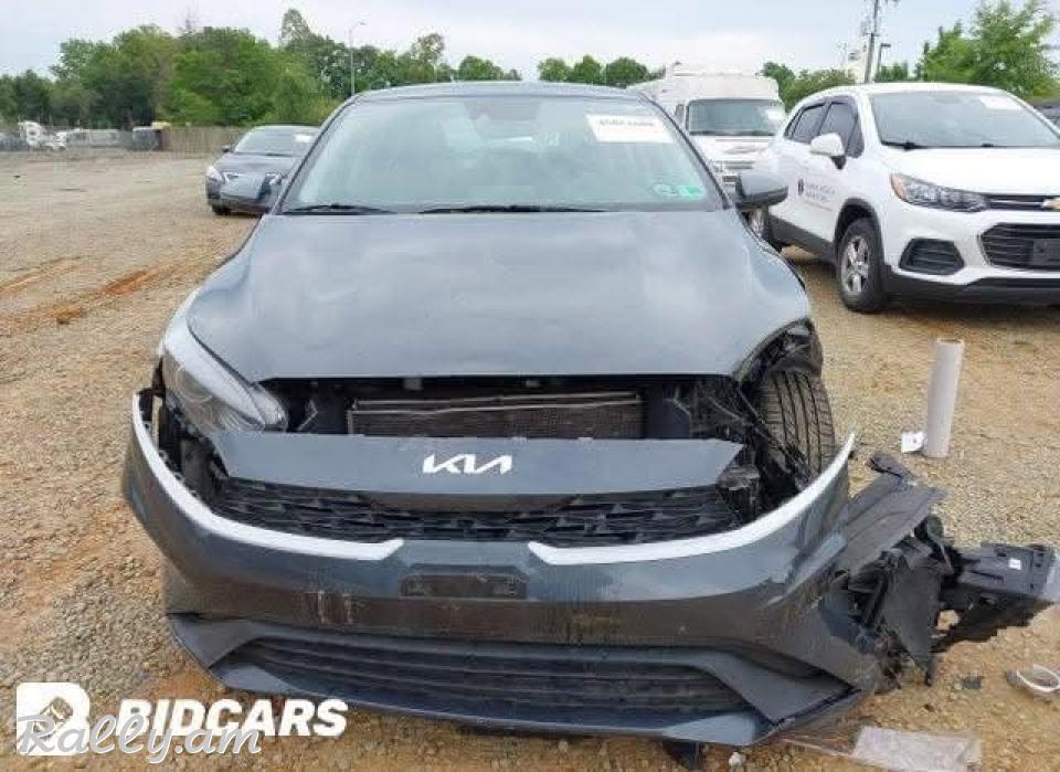 Kia Forte 2023 i hunis
