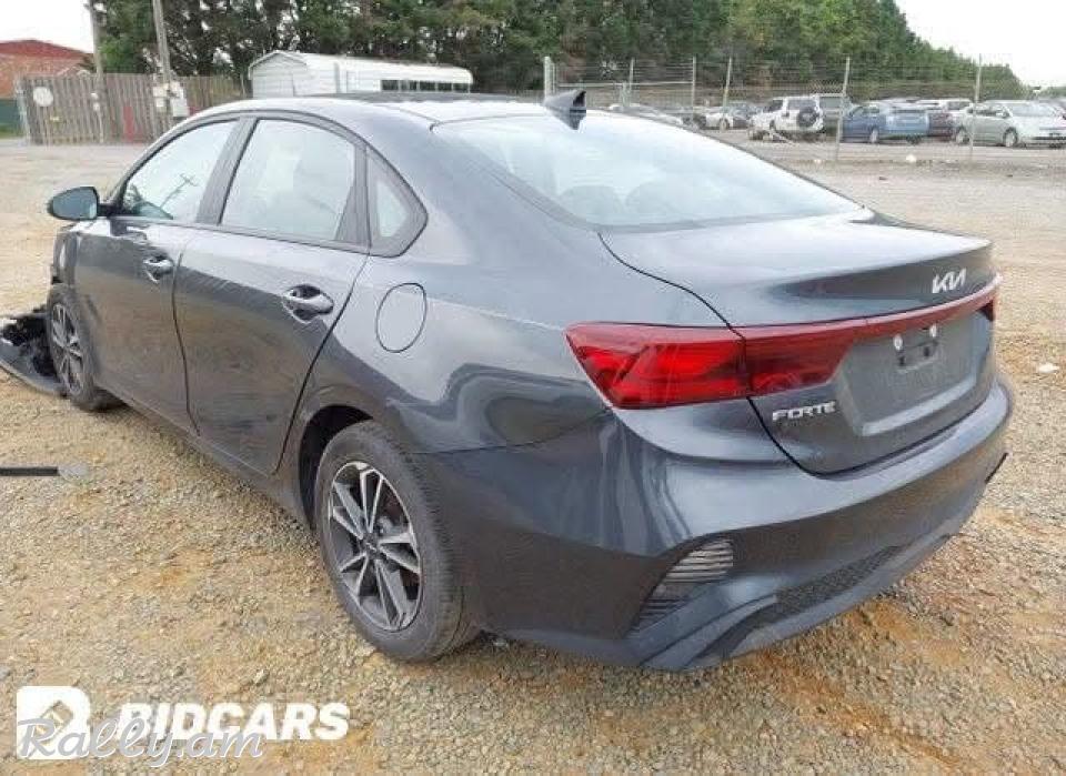 Kia Forte 2023 i hunis