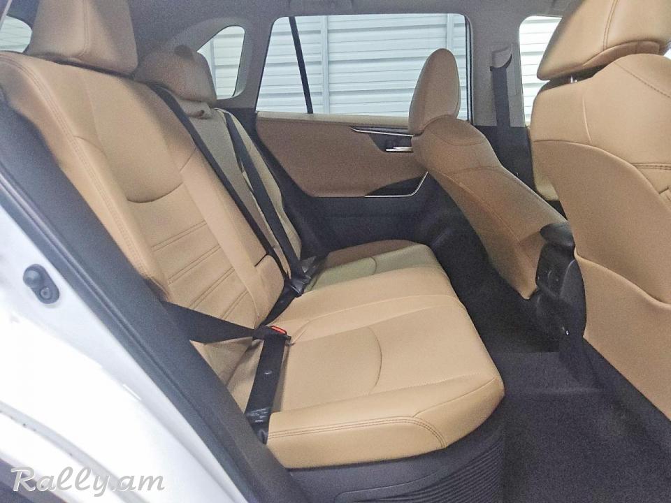 2025 Toyota RAV4, Limited