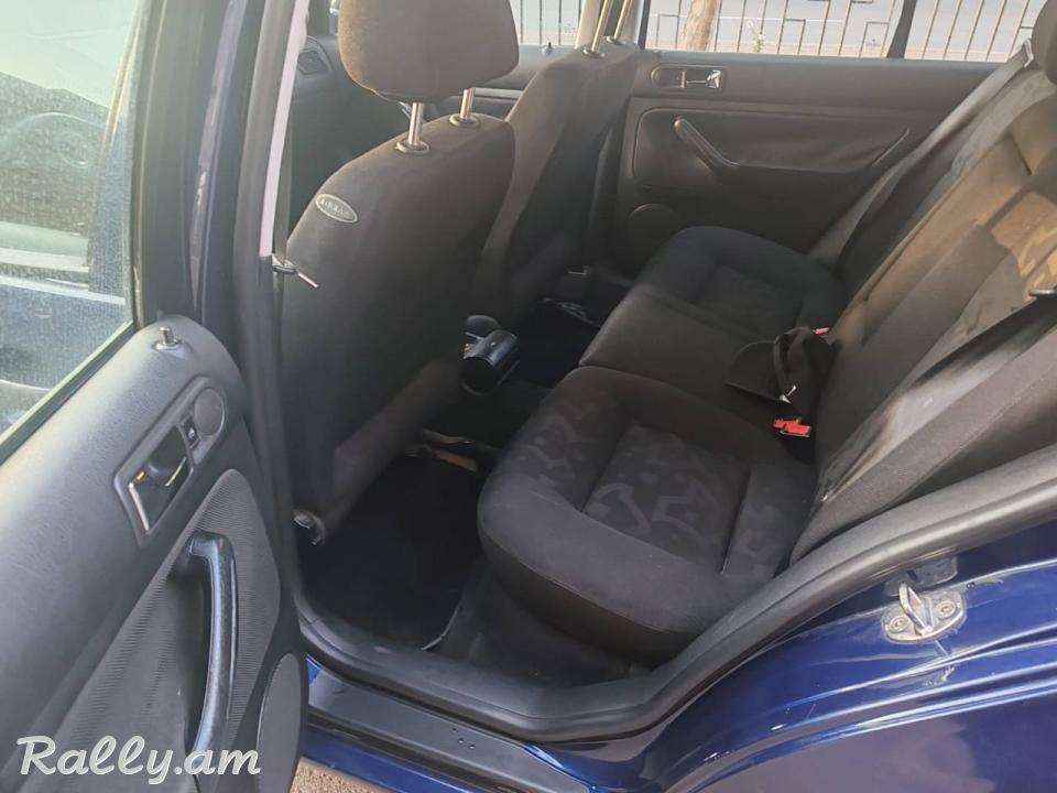 Volkswagen Golf 4, 2000թ