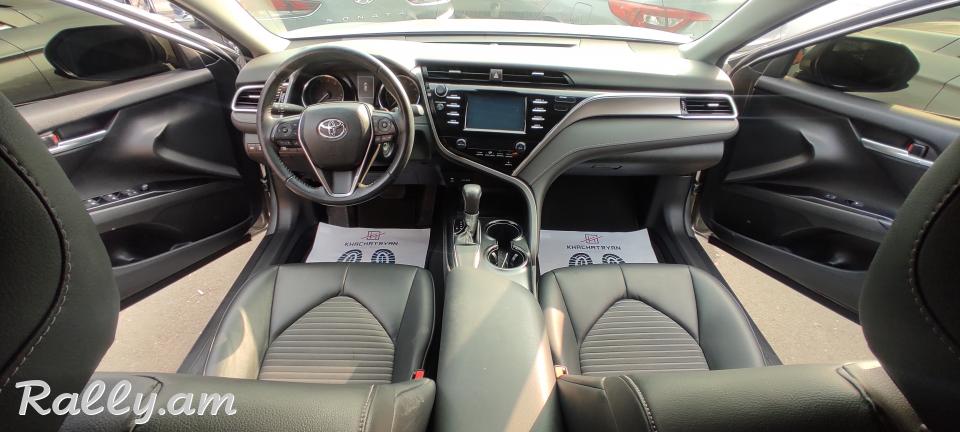 Toyota Camry 2018 SE