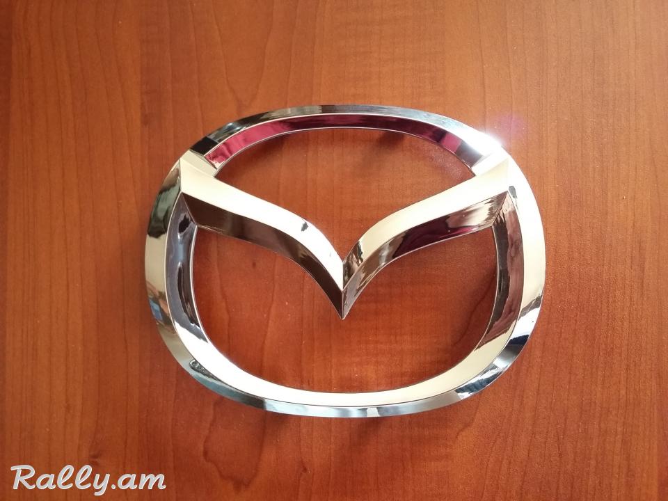 Mazda-ի էմբլեմ
