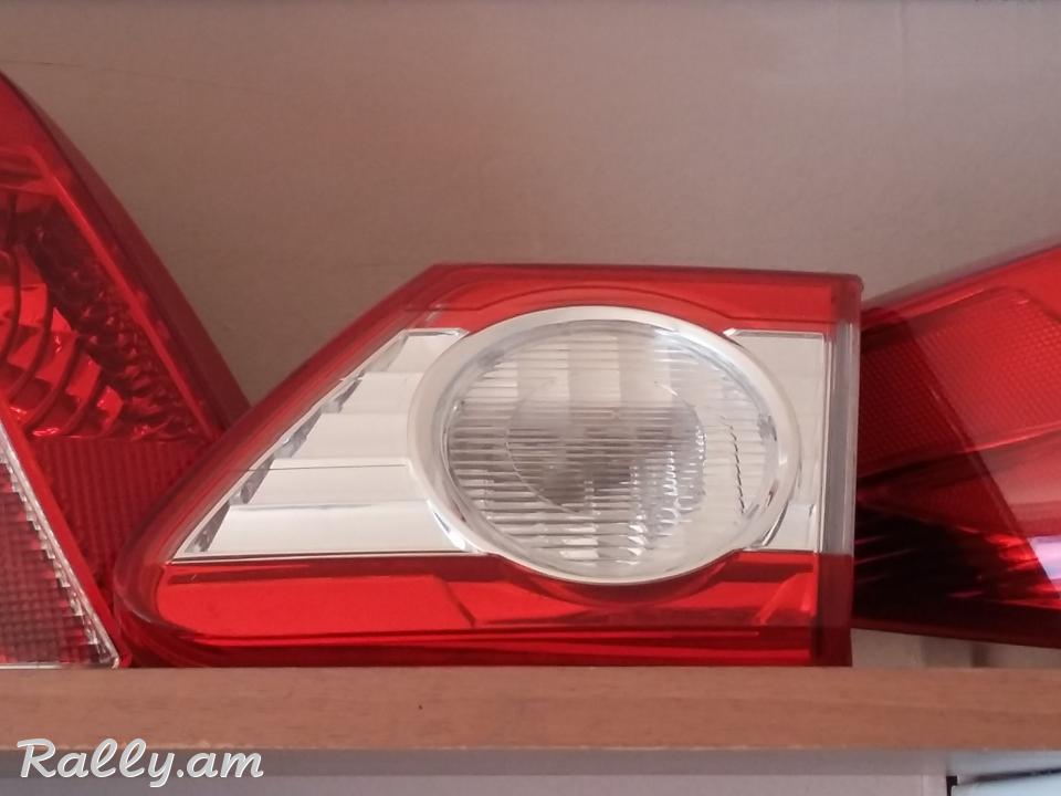 Totoa corolla Հետևի լուսարձակ 2010- 