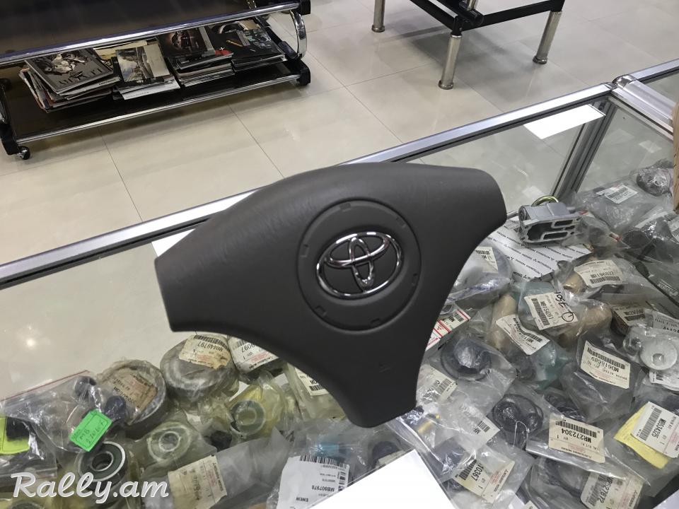 Toyota-ի ղեկի կափարիչ