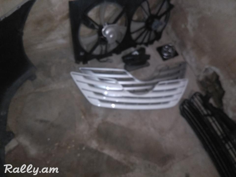 Toyota Camry reshotka ablicovka