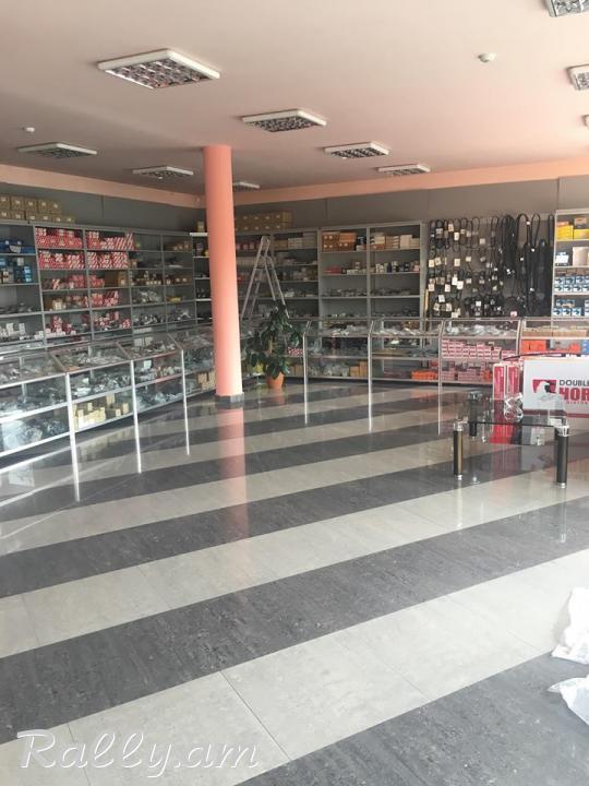 Kalotka, Vtulka, Amortizator, remen disk, kovrik , svecha