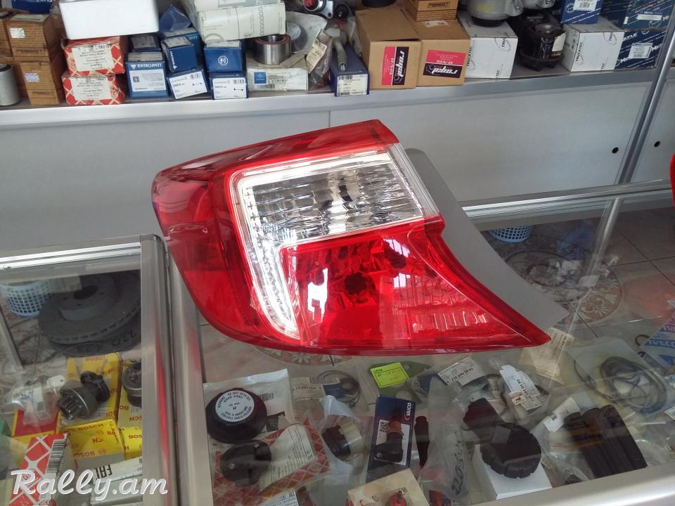 Toyota Camry SPORT 2012թ. հետևի ստոպ