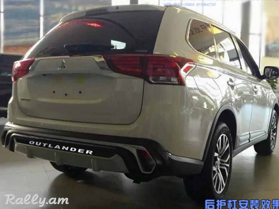 Mitsubishi Outlander 2016 2017 Նակլատկեք Կոմպլեկտ