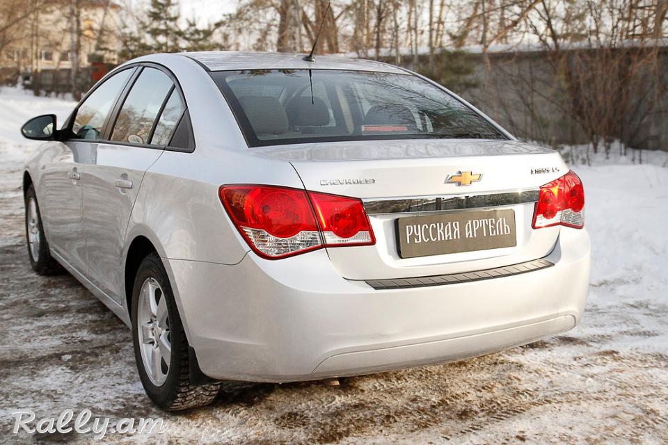Chevrolet Cruze I 2008 2009 2010 2011 2012 Բեռնախցիկի Նակլատկա