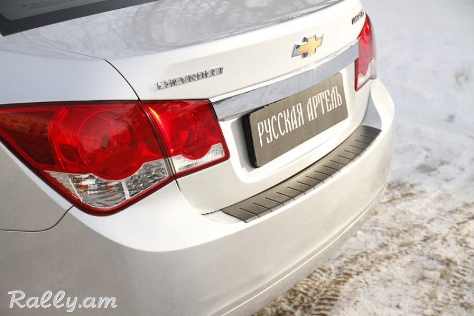 Chevrolet Cruze I 2008 2009 2010 2011 2012 Բեռնախցիկի Նակլատկա