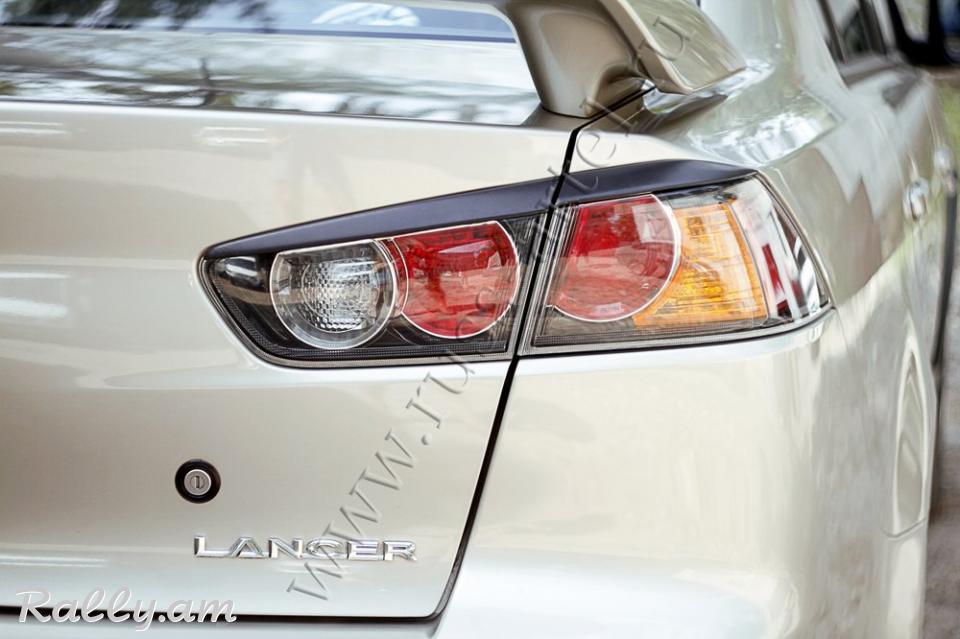 Mitsubishi Lancer X 2007 2008 2009 2010 2011 2012 2013 2014 2015 2016 Հետևի Լոսարձակի Նակլատկա