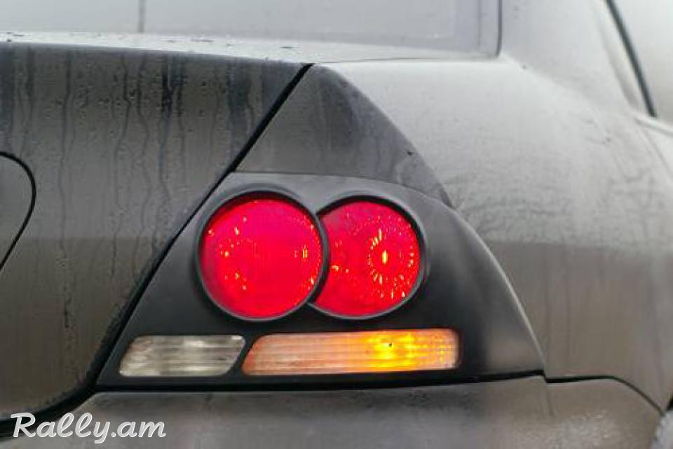 Mitsubishi Lancer IX 2003-2010 Հետևի Լոսարձակի Նակլատկա