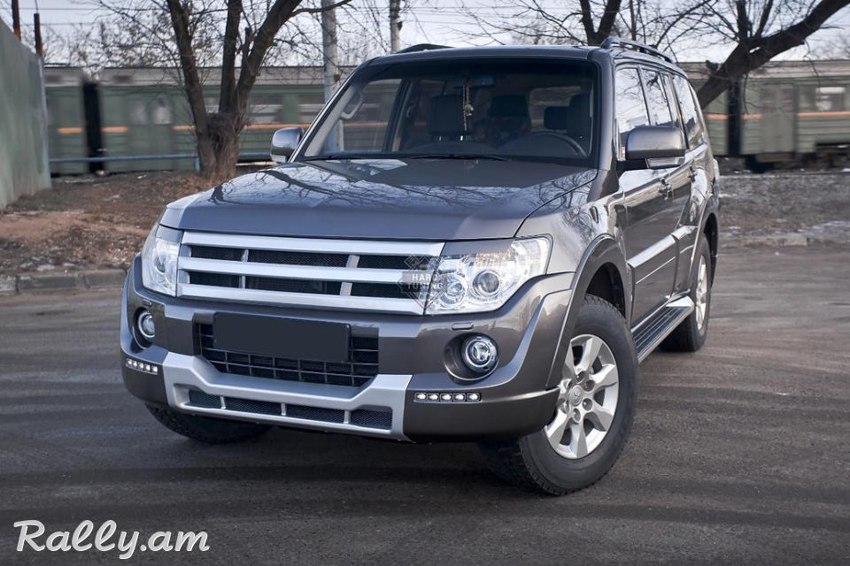 Mitsubishi Pajero IV 2006-2015 Լոսարձակի Նակլատկա