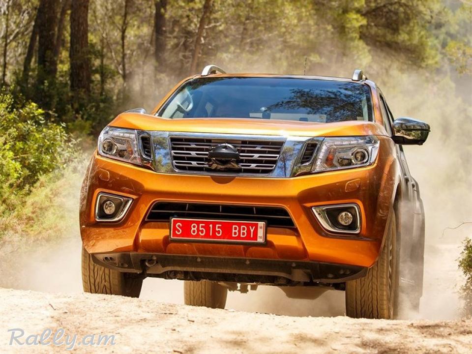 Nissan Navara III 2016-2020 Հալոգեններ