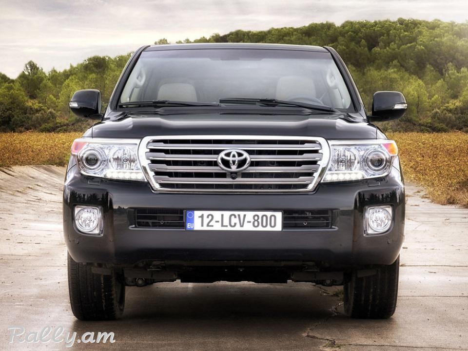 Toyota Land Cruiser J200 2012-2015 Հալոգեններ