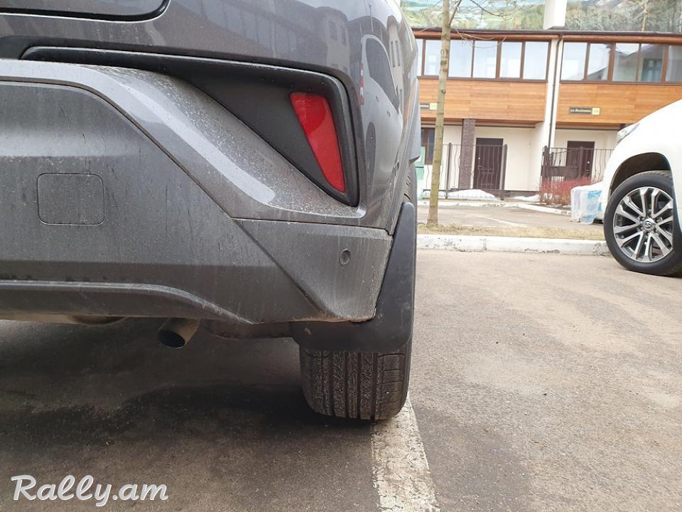 Toyota C-HR 2017-2019 Հետևի Բրեզգավիկներ "Frosch"