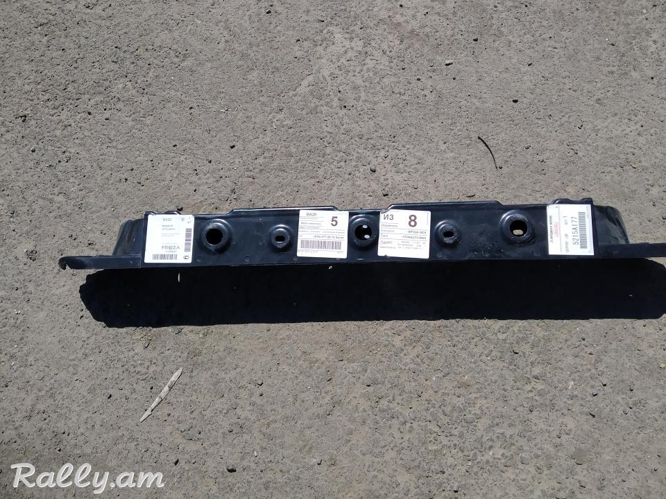 Mitsubishi Pajero Padkapotniki detalner