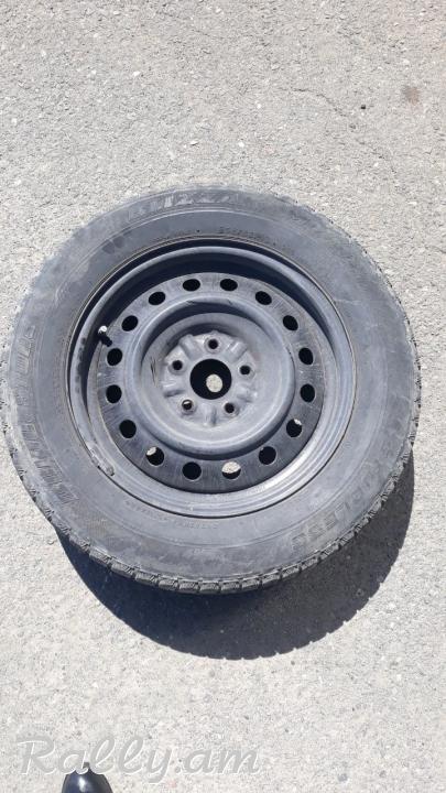 Brigistone blizzak 205/65R16