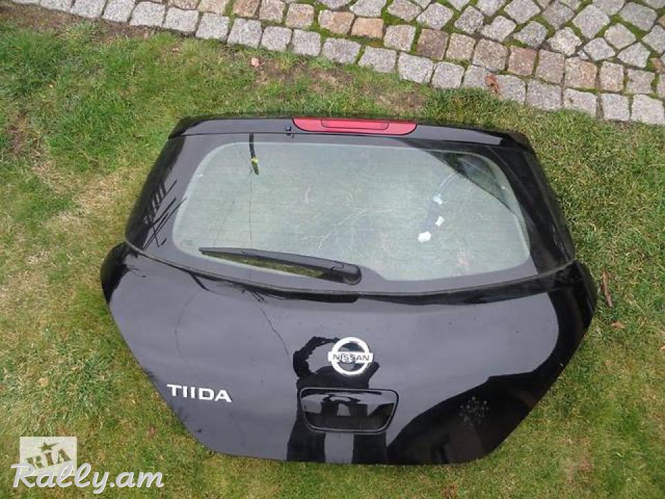 Nissan tiida bagajnik 2004 2011