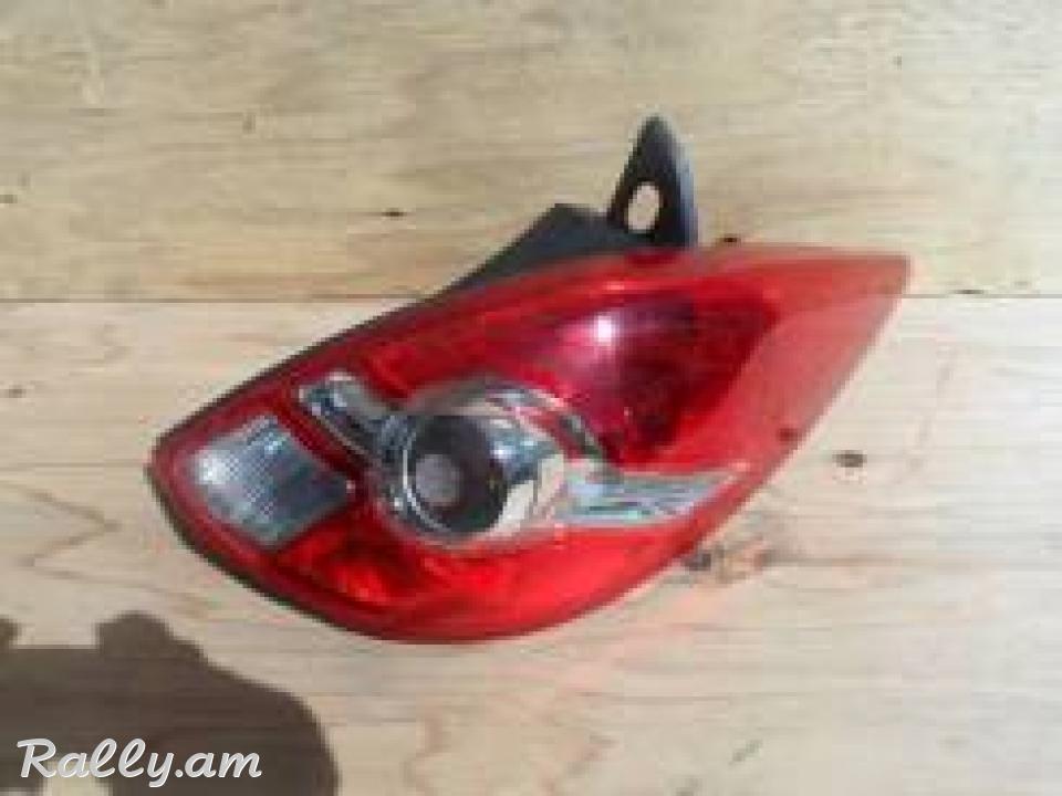 Nissan Tiida Stop far 2004 2011