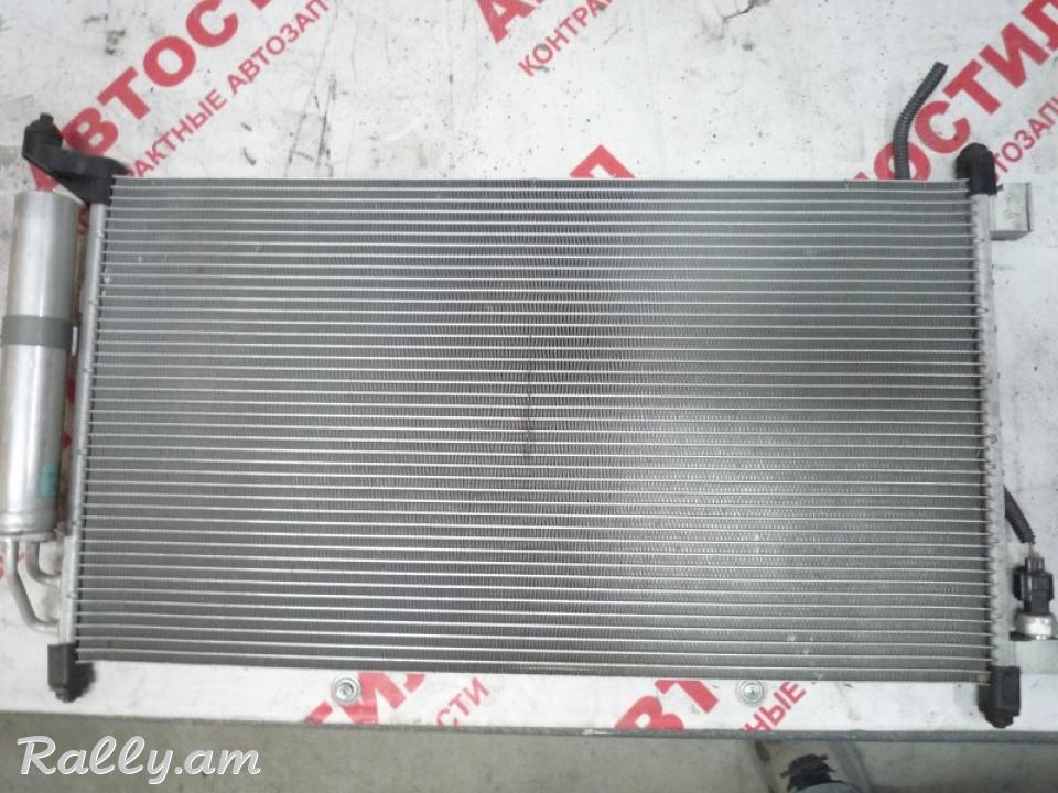 Nissan Tiida kandicianeri radiatr 2008 2011