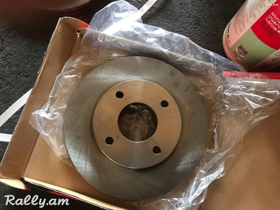Nissan tiida 1.6 i tormuzi tarelka lriv nor