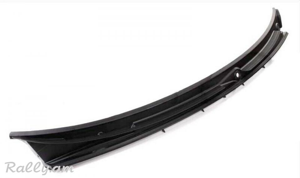 BMW E46 parbrisi taki plasmas (Планка обтекателя)