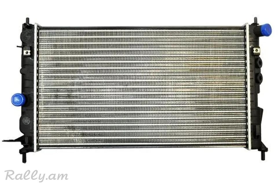 Opel Vectra B radiator