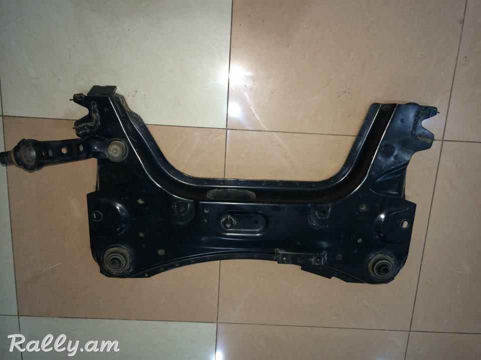 nissan sunny տռավերս