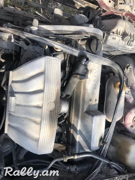 Bmw i 2,4 dizel mator karobka