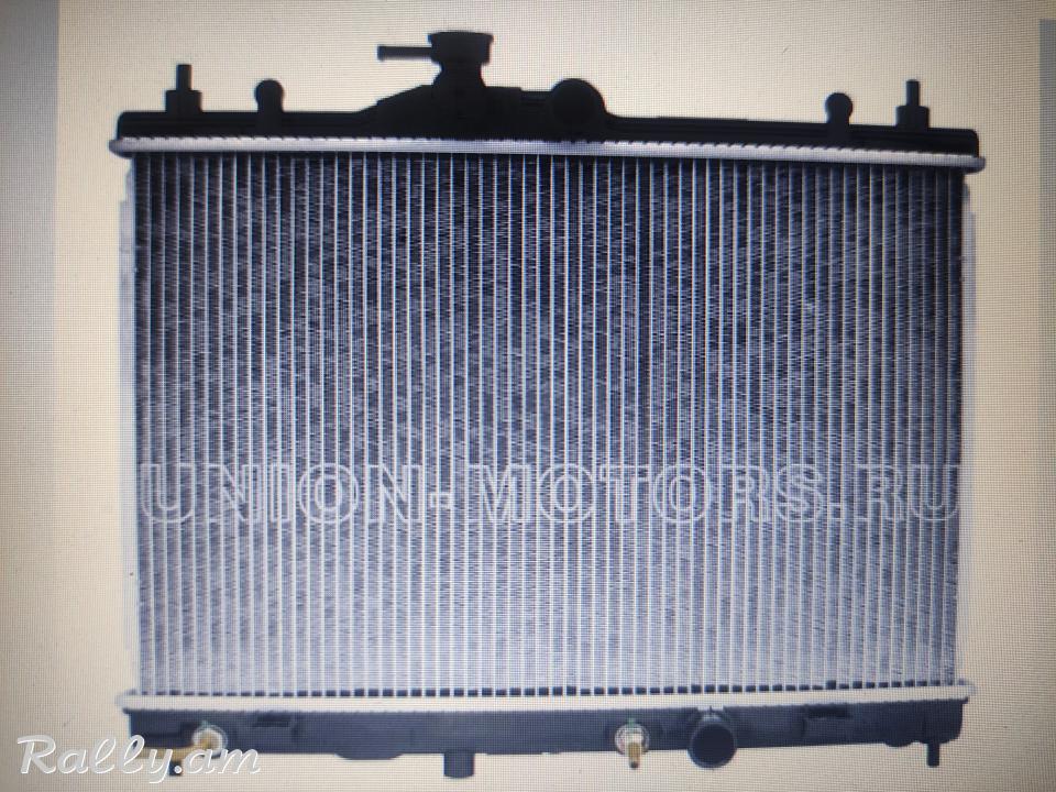 Nissan tiida versa radiator