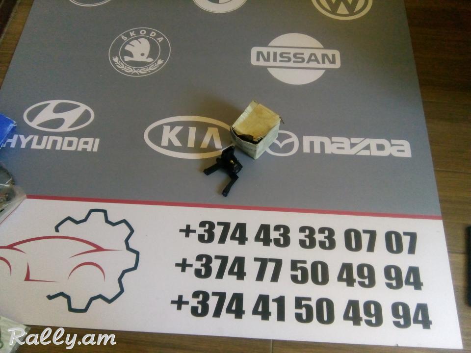 Կառոբկի կուլիսի դաչիկ Mercedes A160 W168 A0015425418