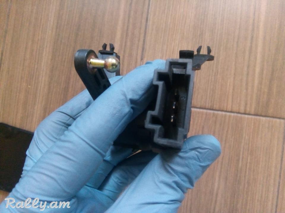 Կառոբկի կուլիսի դաչիկ Mercedes A160 W168 A0015425418