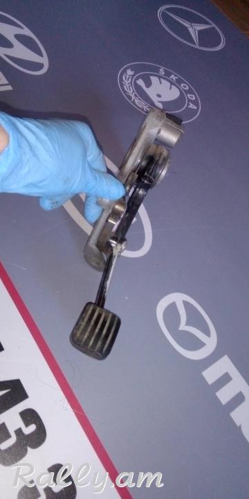 Tormuzi pedal mexanikakan տոռմուզի պեդալ ռուչնոյ Mercedes W124 W202 W140 kod 1244270701 124 427 07 01