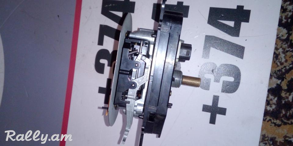 Արագության պլատա կիլոմետրաժ  SpIdometer  Mercedes-Benz E-Klasse W124  KOD 81117702 1245423065