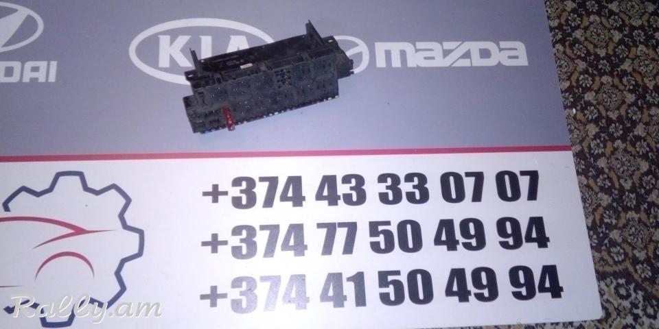APAHOVICHNERI BLOK Блок предохранителей Mercedes S-W220 LK 080451 51667 08045151667