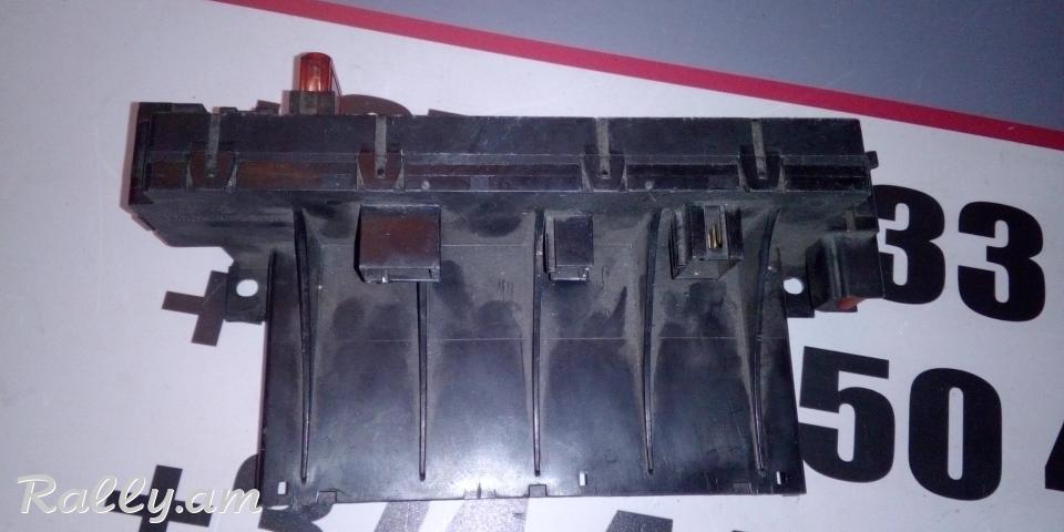 APAHOVICHNERI BLOK Блок предохранителей Mercedes S-W220 LK 080451 51667 08045151667