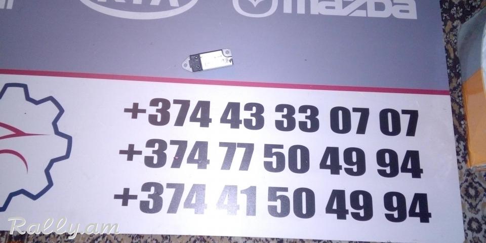 Airbagi dachik sidelniki taki Mercedes Benz E-Klasse (W210) E320 W202 W210 W208 Датчик SRS боковой Mercedes Benz E-Klasse (W210) E320 W202 W210 W208 0008209926 Airbagi dachik sidelniki taki