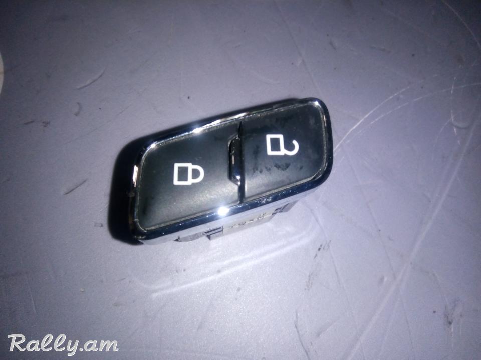 Կնոպկա դեմի դռան աջ կողմի centralni zamok Ford Fusion Ford Taurus Ford Mondeo MK V 2014 Ford Taurus Ford Kuga Ford C-MAX, CCG Ford Galaxy, CDR Ford Kuga, CBS Ford Mondeo, CNG Ford Mustang, CZG Ford S-MAX, CDR KOD BB5T14017CCW